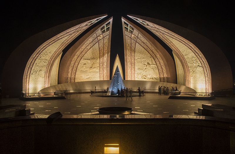 Pakistan_Monument_at_Night.jpg