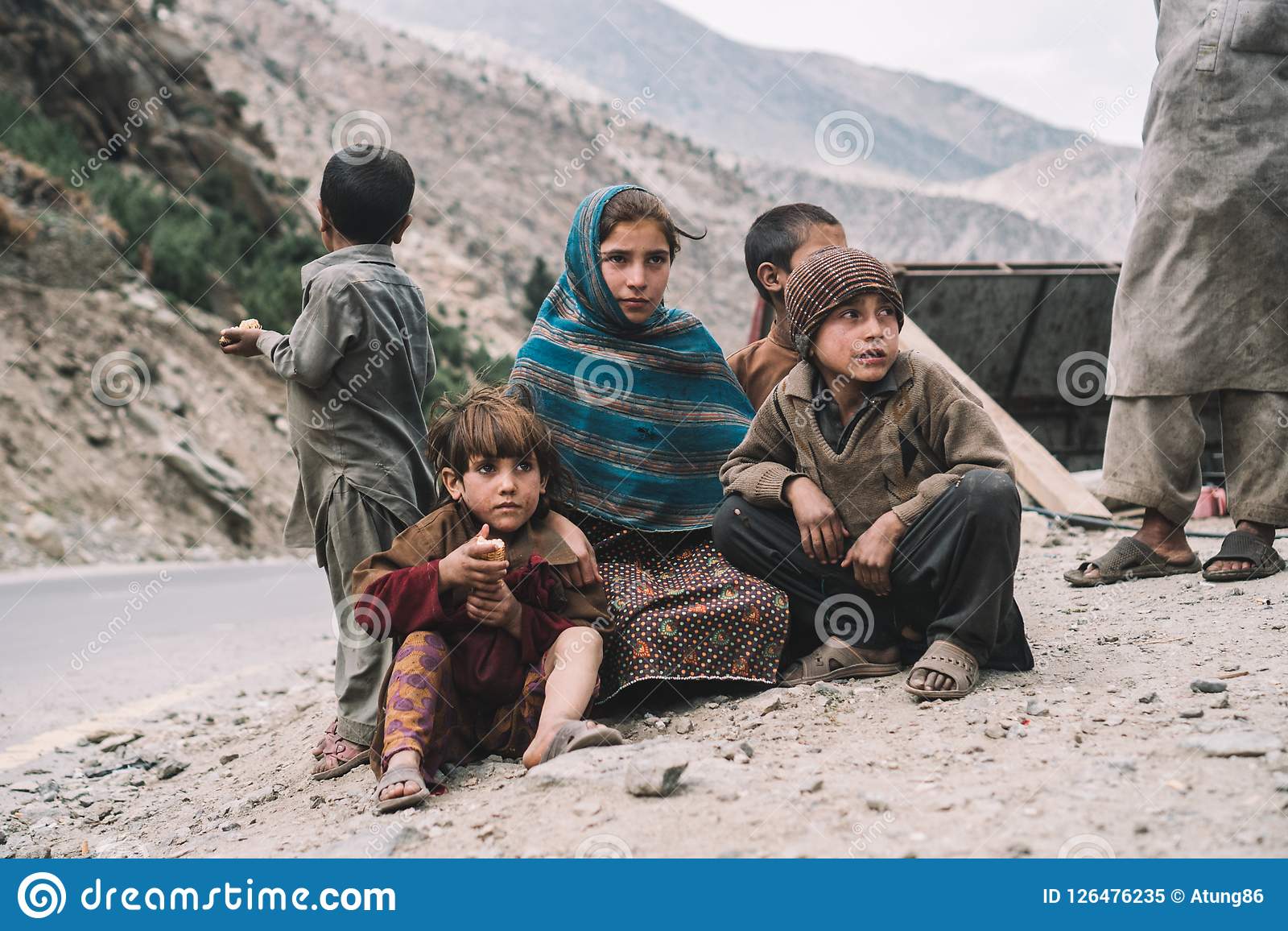 pakistani-poor-children-poor-children-pakistan-captured-way-naran-to-hunza-126476235.jpg