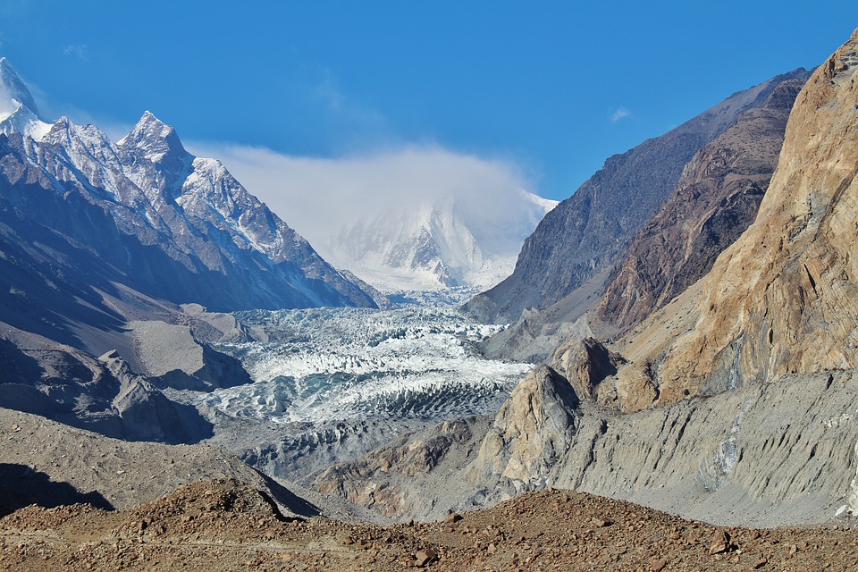 passu glacier.jpg