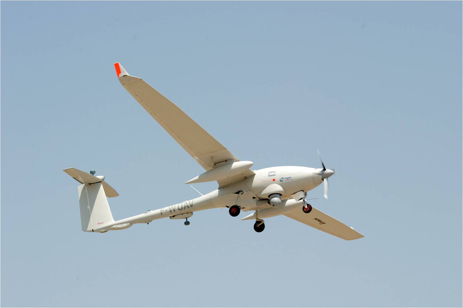 patroller-take-off-1er-juillet-10-14h30-istres-photo-olivier-lapy-sagem.jpg
