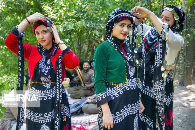 People-in-Western-Iran-Hold-Midsummer-Celebrations-4-630x420.jpg