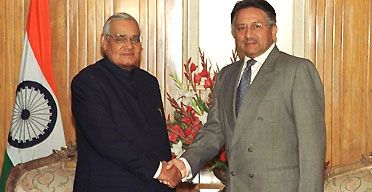 Pervez Musharraf 5 - 5 January 2004.jpg