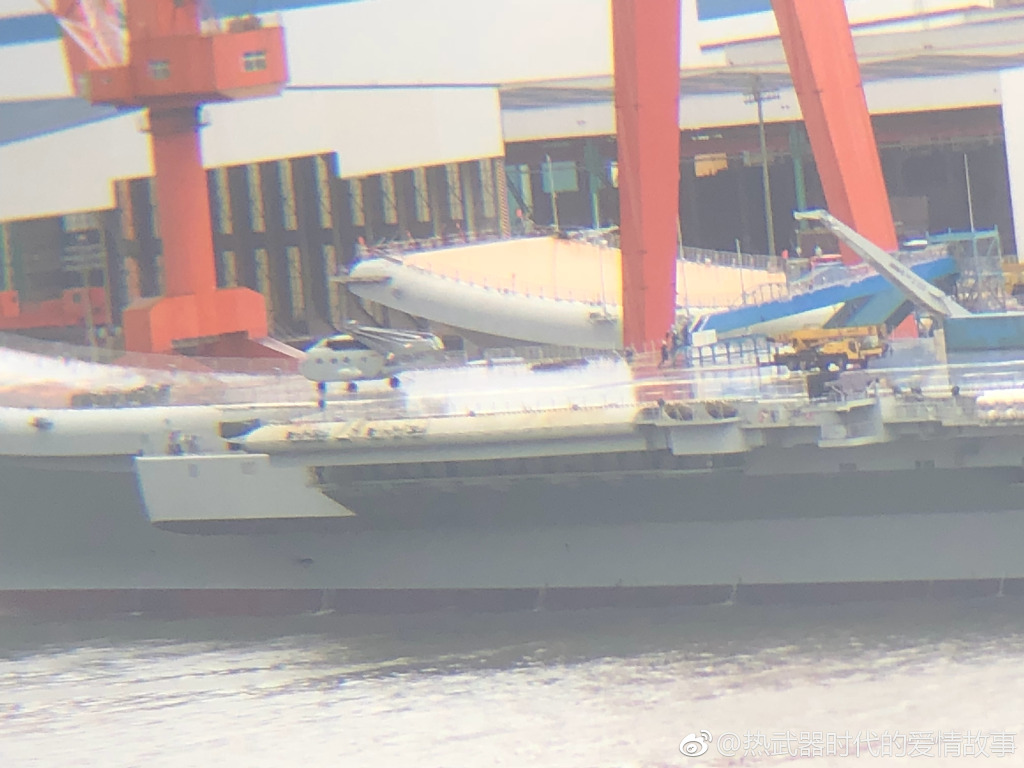 PLN Type 002 carrier - 20180820 - 3.jpg