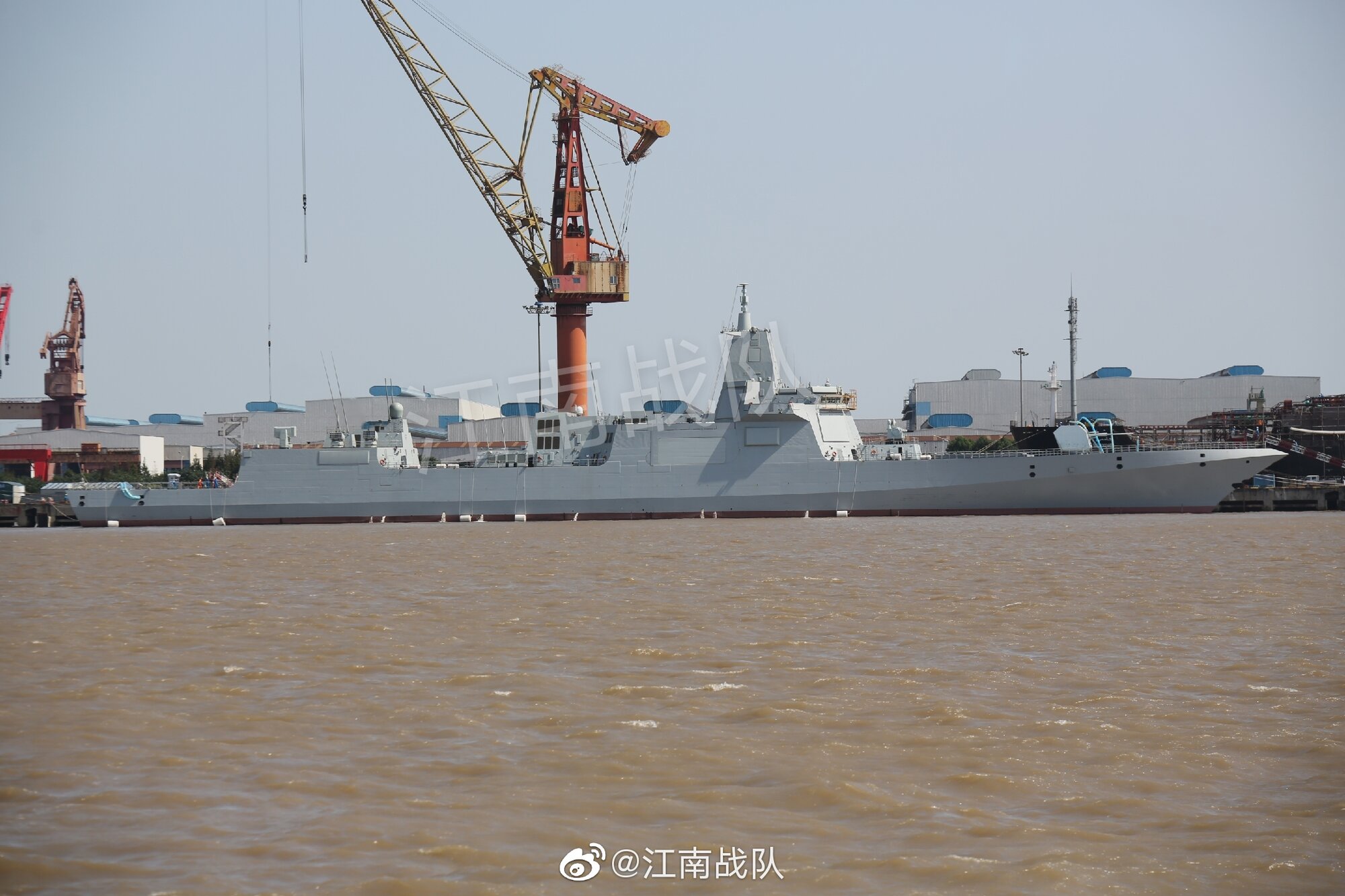 PLN Type 055 DDG no. 2 maybe - 20190528.jpg