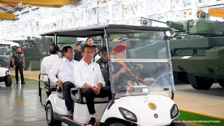 Presiden Jokowi Kunjungi PT Pindad-5.jpg