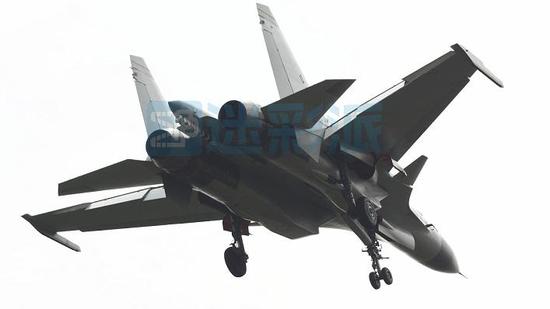 prototype-of-catapult-launched-j-15.jpg