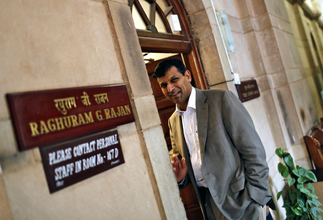 raghuram-rajan2_660_111613104759_030415064955.jpg