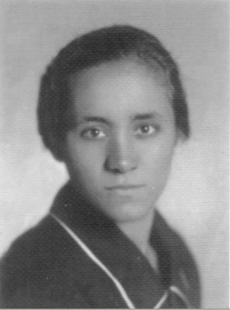 rare-pic-mother-teresa-younger-days-18-years-old-photo.jpg