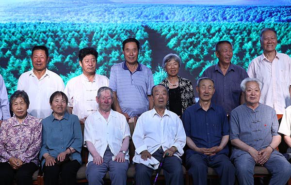 Saihanba National Forest Park - A group photo of the 1st generation.jpg