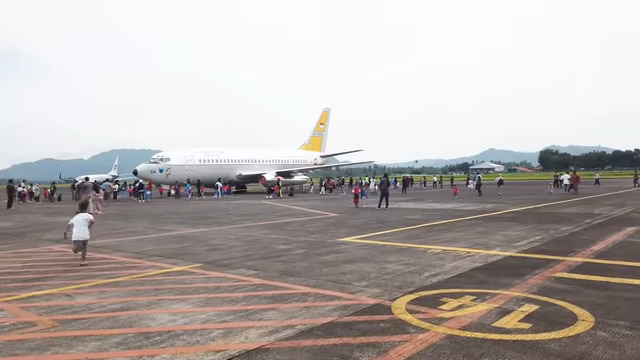 sam ratulangi  airbase-737-isr.jpg