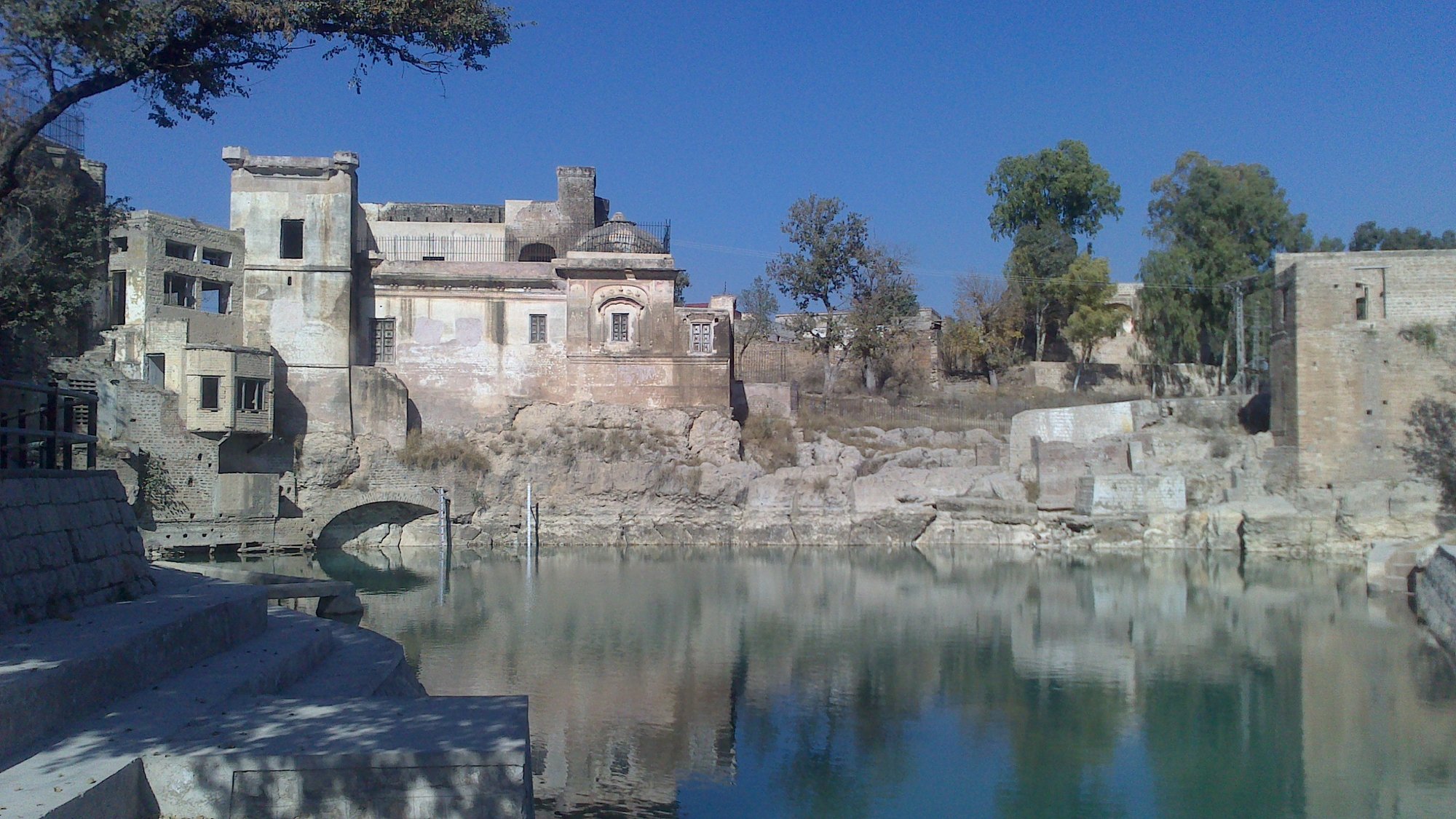 Satghara_Temple_Pond_View.jpg