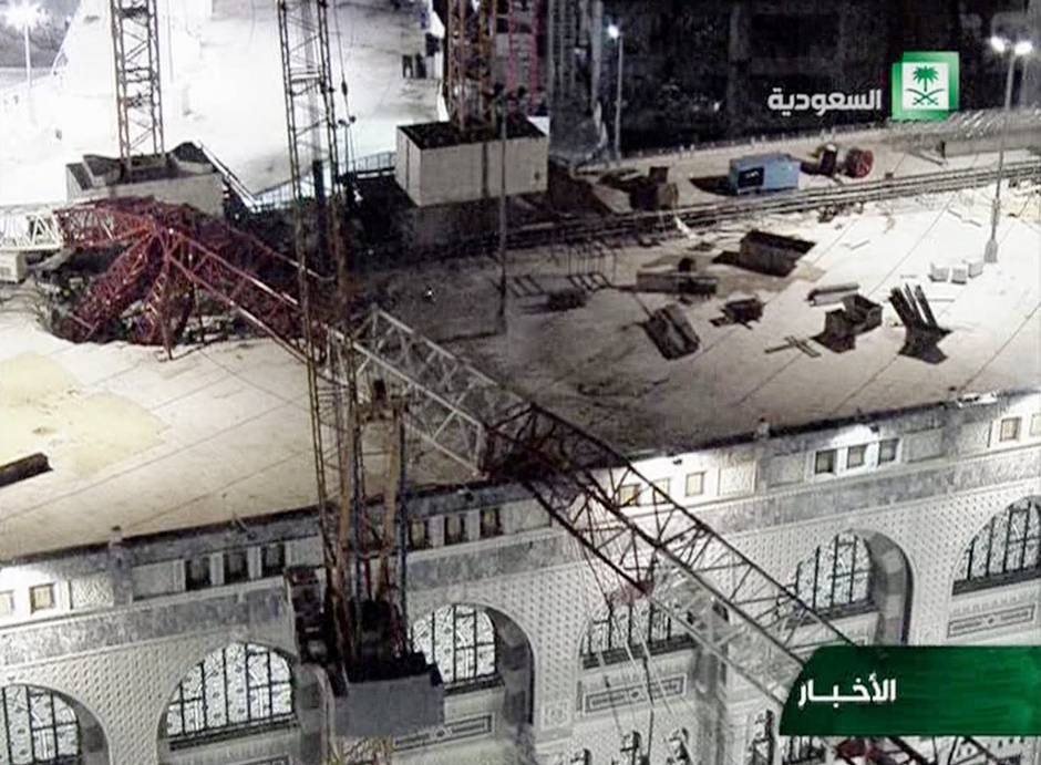 SAUDI_CRANE_COLLAPSE_45969731.JPG