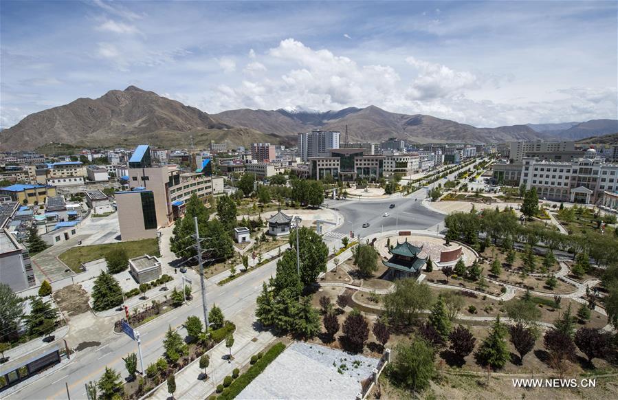 Shannan-city,Tibet.(3).Zedang-town,21May2016.jpg