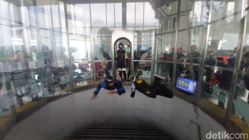 simulator-windtunell-skydiving-kopassus.jpeg