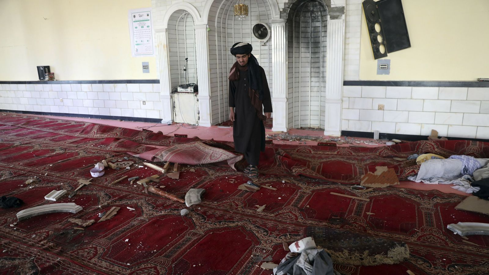 skynews-afghanistan-kabul-bomb_5381718.jpg