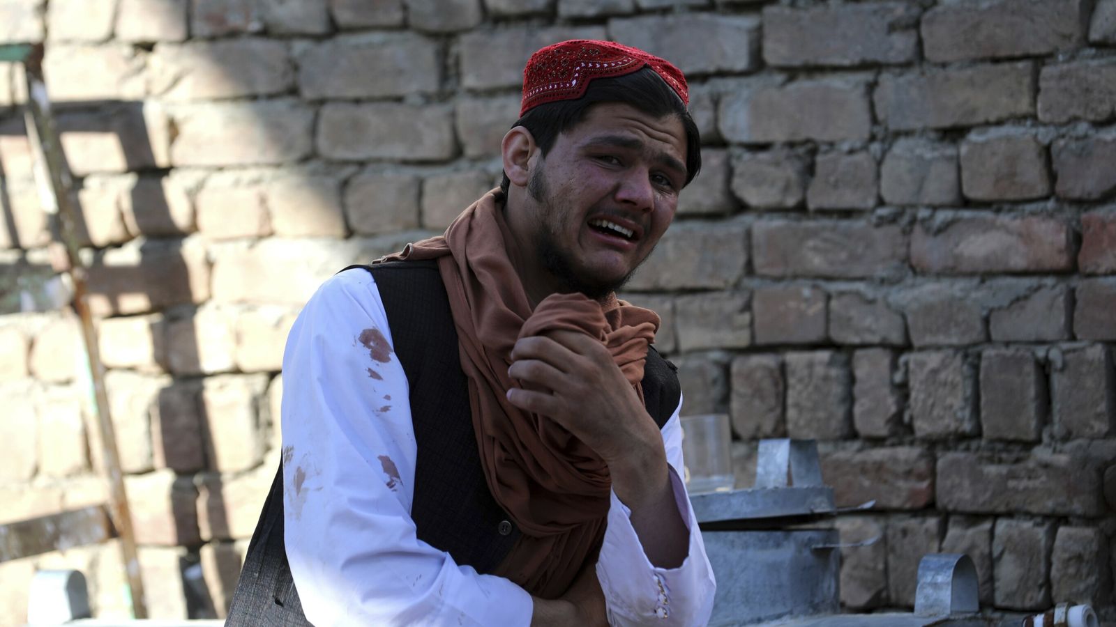 skynews-afghanistan-kabul-bombing_5381709.jpg