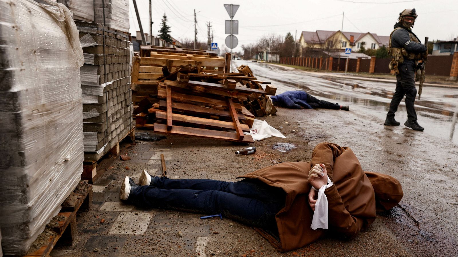 skynews-dead-body-ukraine-bucha_5728424.jpg