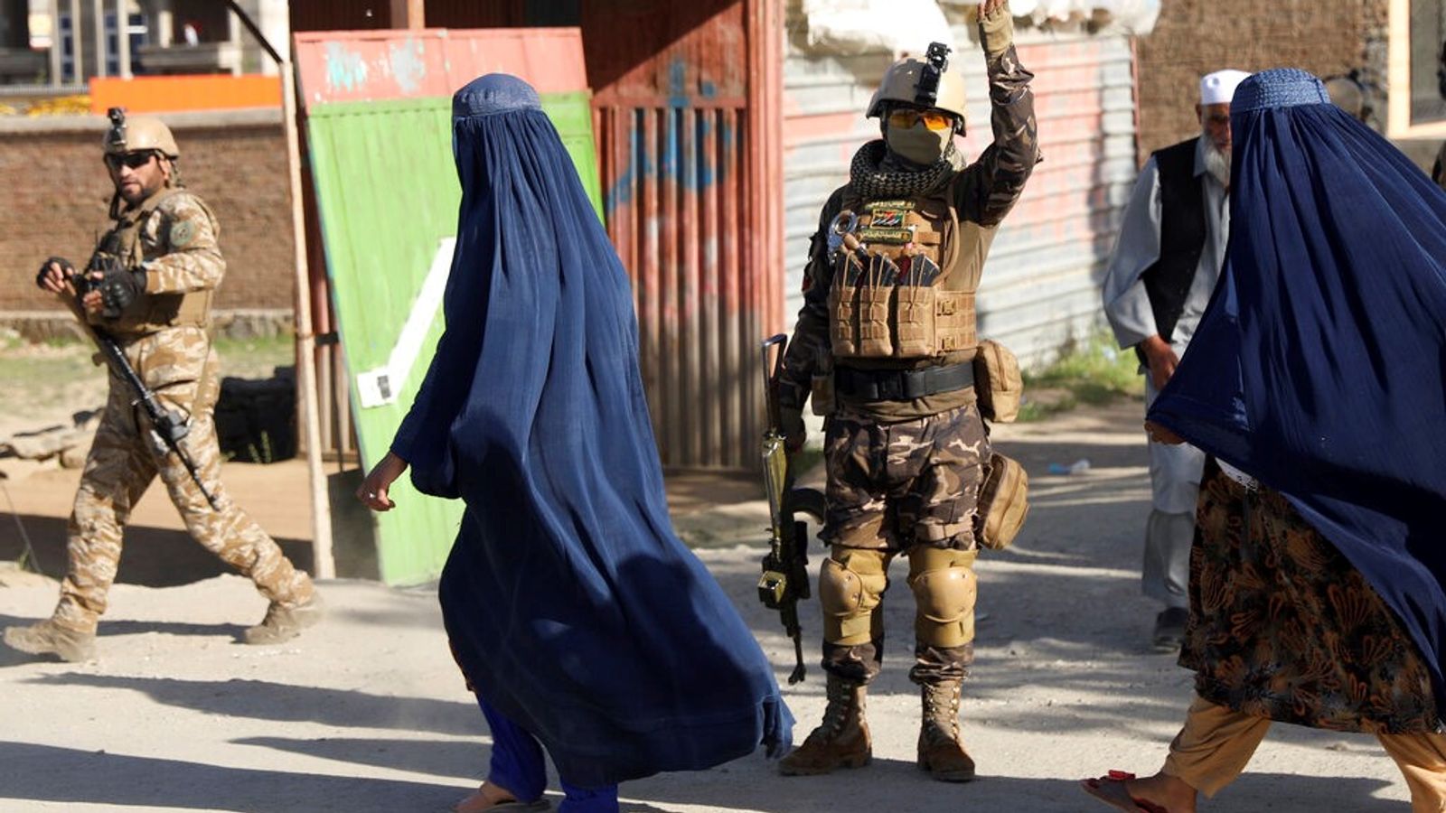 skynews-kabul-afghanistan-bombing_5381699.jpg