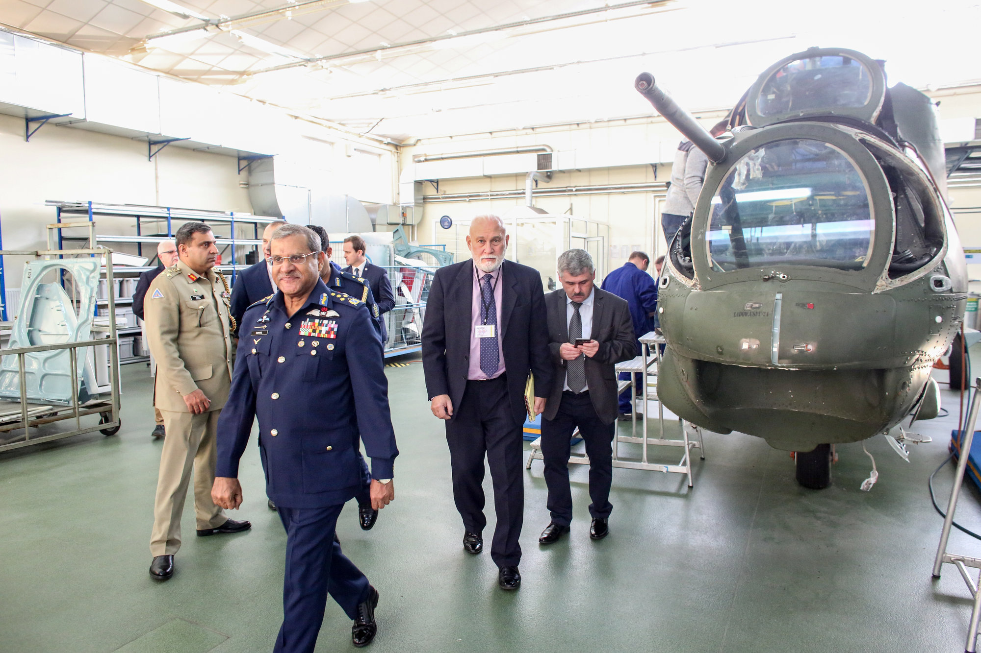 Sohail Aman visit to Poland (Mi-17 repair and overhaul) 24 Nov, 2017 meeting026.jpg