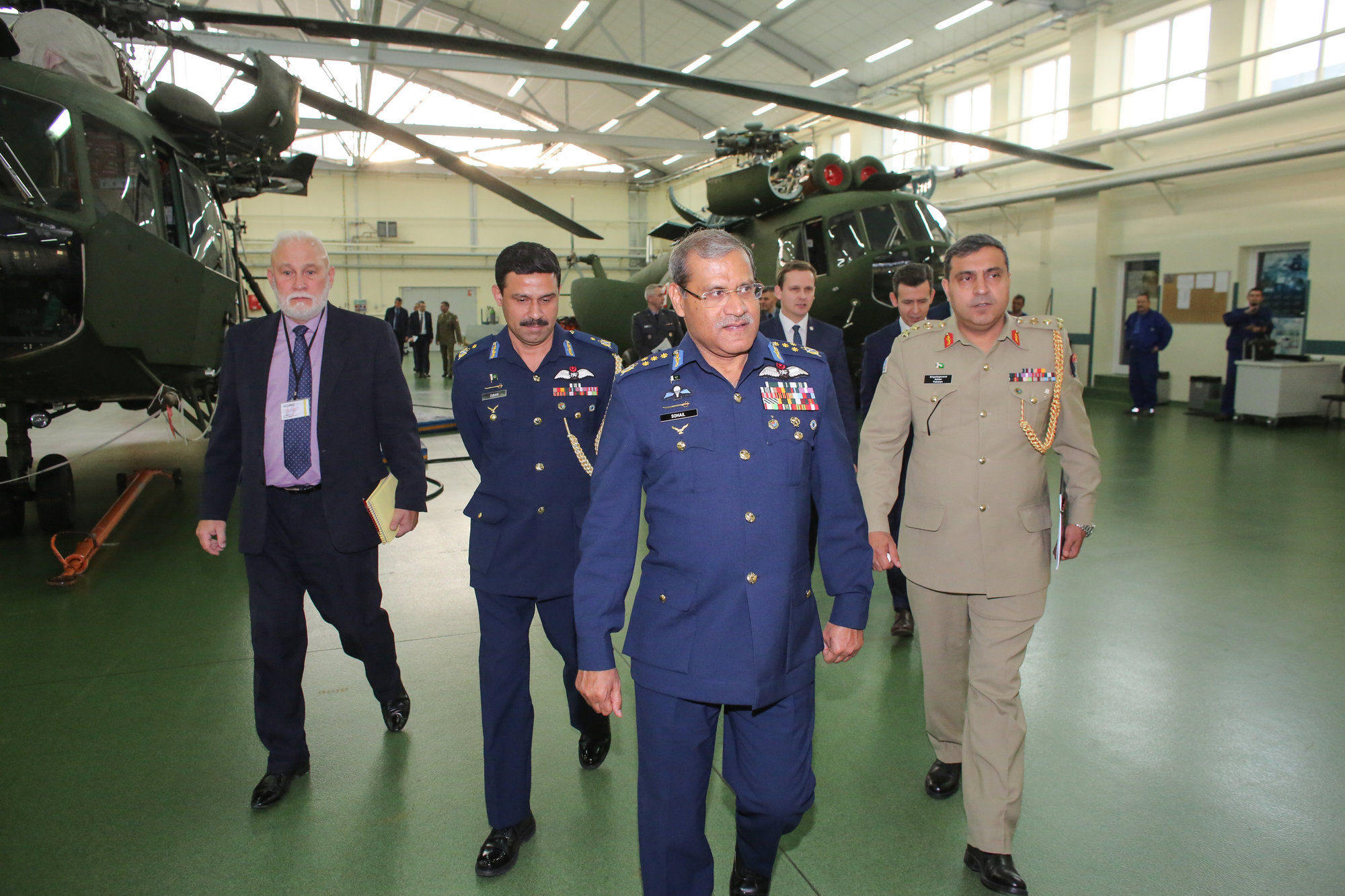 Sohail Aman visit to Poland (Mi-17 repair and overhaul) 24 Nov, 2017 meeting035.jpg