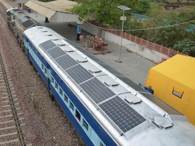 solar-powered-trains.jpg