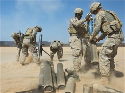 soldiers-and-marines-conduct-mortar-training-in-the-horn-of-africa-490x366.jpg