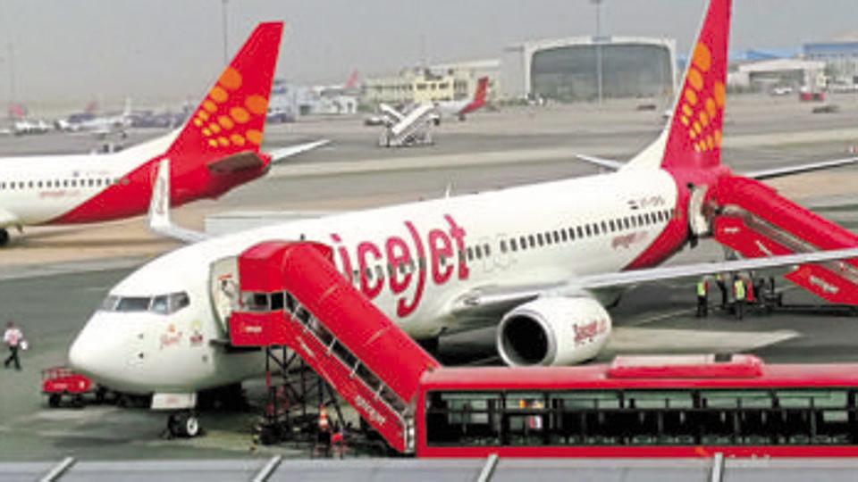 spicejet-airline-aviation-pradeep-taken-camera-mobile_242fd46a-56fe-11e9-8f69-76e382037a5f.JPG