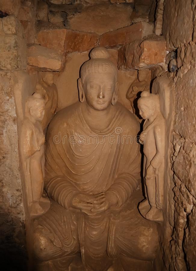 statue-buddha-jaulian-ruined-buddhist-monastery-haripur-pakistan-unesco-world-heritage-site-st...jpg