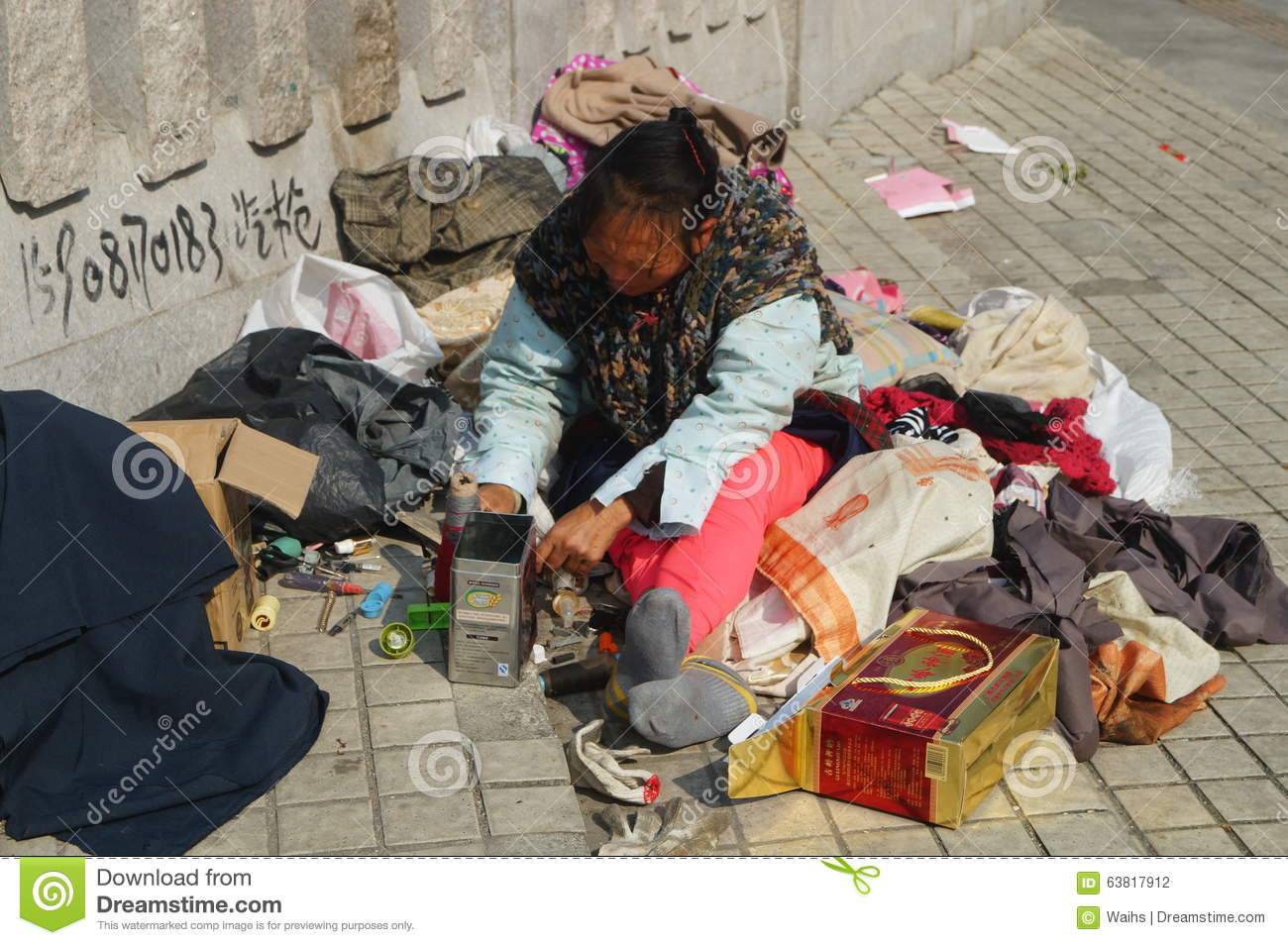 streets-homeless-people-shenzhen-xixiang-china-63817912.jpg
