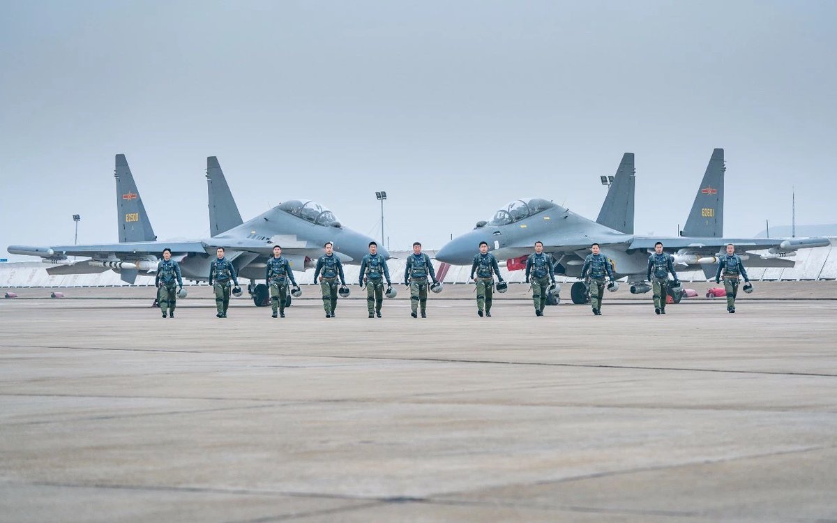 Su-30 Older fellows at 9th_AirBrigade Dec2018 02.jpeg