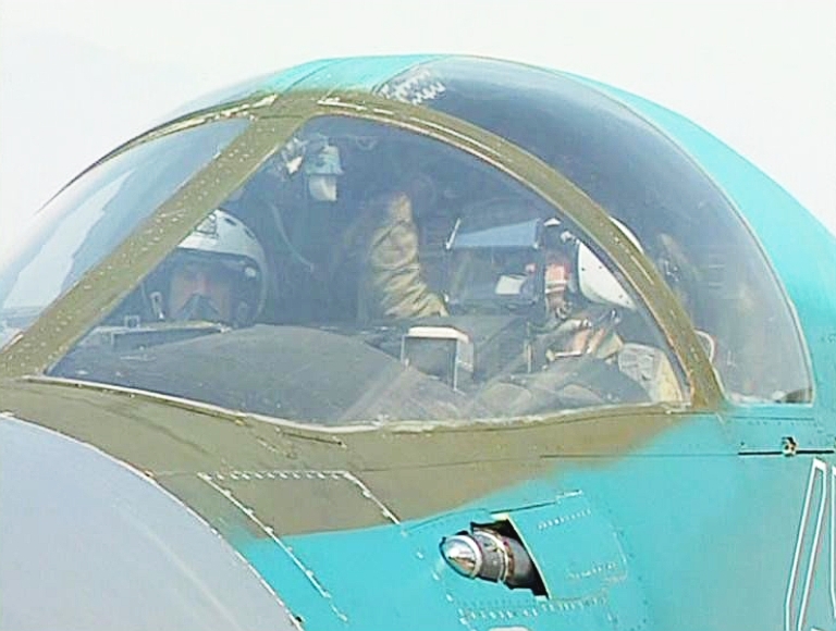 Su-34-FRP-Cockpit-6S.jpg