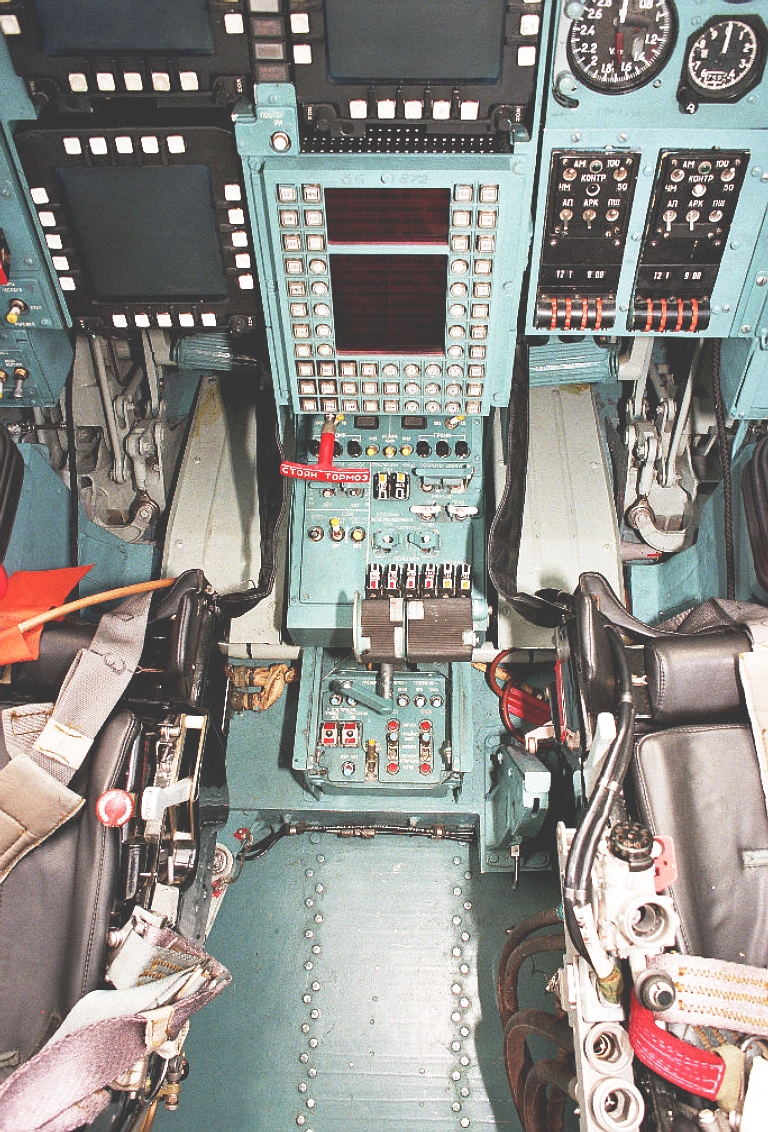 Su-34-Proto-Cockpit-2S.jpg