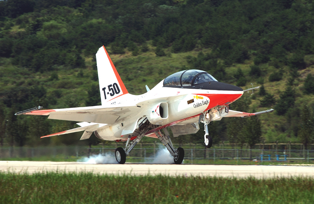 T-50 trainer.jpg