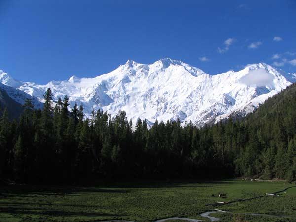 tallest-mountains-nanga-parbat-100809-02.jpg