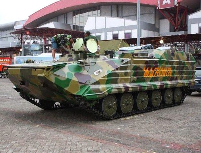 Tank Amphibi Buatan PT. Wirajayadi Bahari 15.jpg