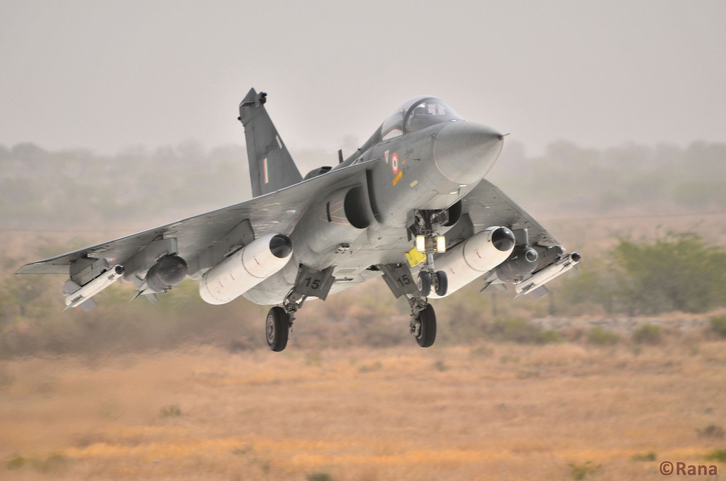 Tejas-det-201210DSC8428-XL (1).jpg