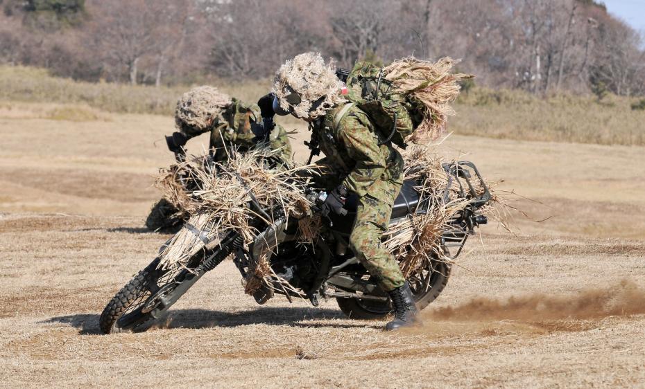 The-1st-Airborne-Brigades-New-Years-drills-in-Japan_2_1.jpg