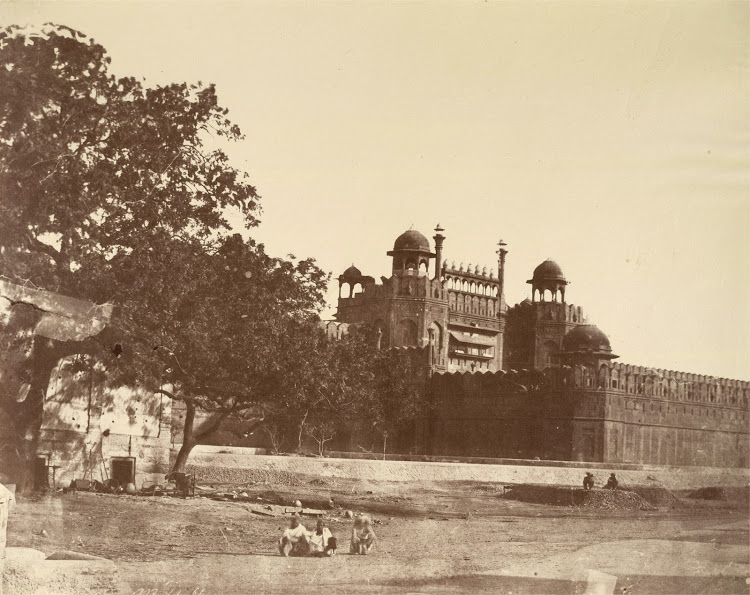 The-Lahore-Gate-(Western-Gate)-of-Red-Fort-or-Lal-Qila---Delhi-1858.jpg