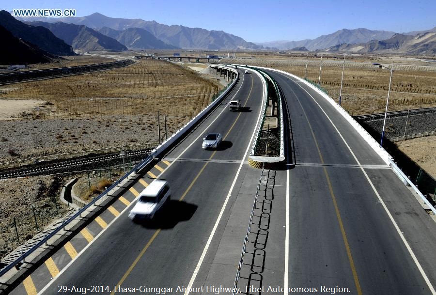 ~Tibet.transport.2.Lhasa-Gonggar.Airport.Higway.jpg