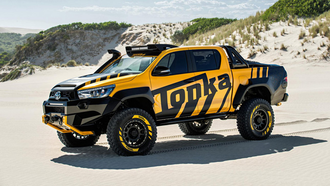 Toyota-Hilux-Tonka1 (1).jpg