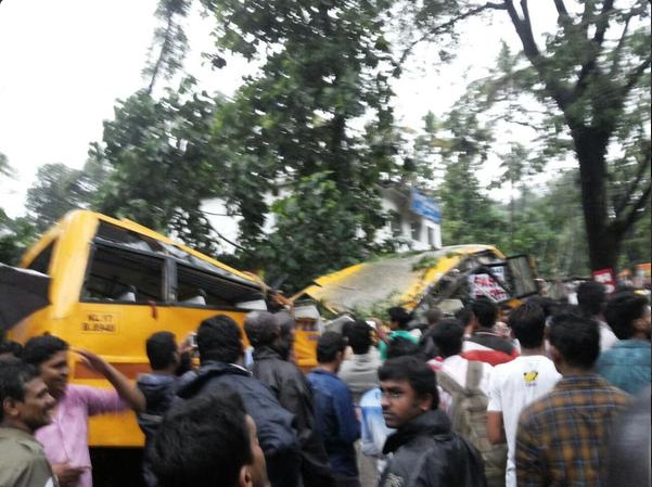 tree-fall-bus.jpg