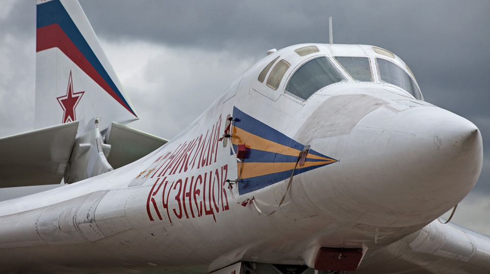 Tu-160_02.jpg