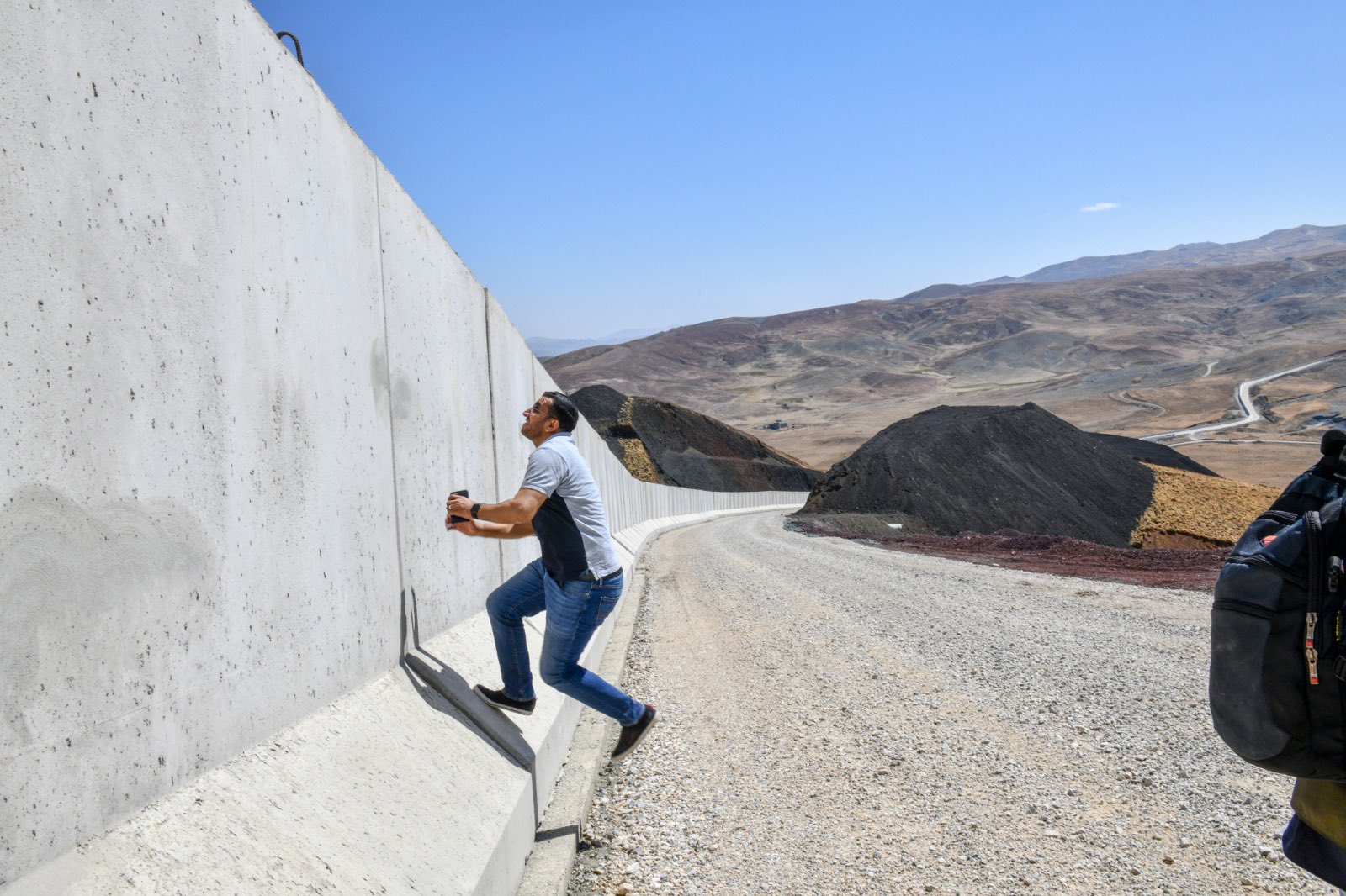Turkish Border Wall.jpg