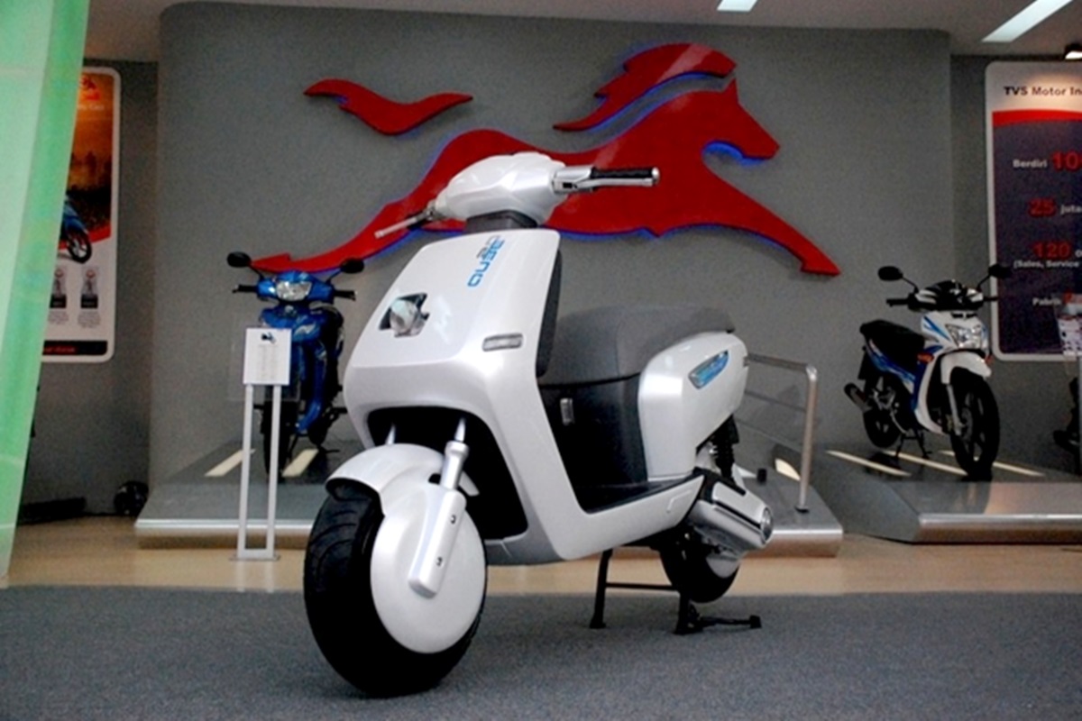 tvs-iqube-hybrid-concept-scooter-lite-image.jpg