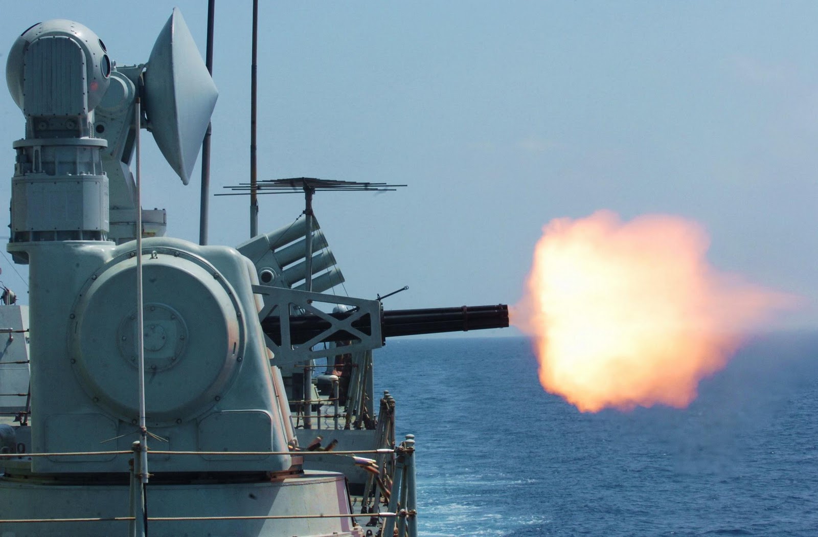 Type 052C (Luyang-II Class) Missile Destroyer are ).jpg