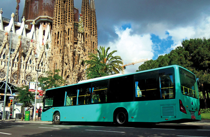 une 2012, the BYD ebus was introduced on routes 44 and 55 by TMB in the city of Barcelona..jpg