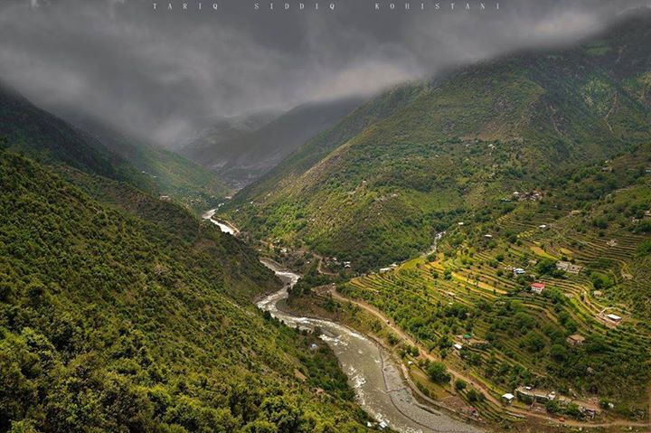 View of river swat and TORWAL village, taken on the way to GURNAI, Swat valley.jpg