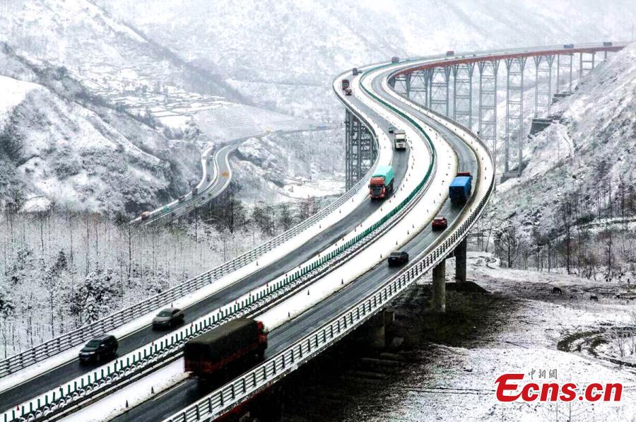 Ya'an.to.Xichang-Highway,Sichuan.2.jpg