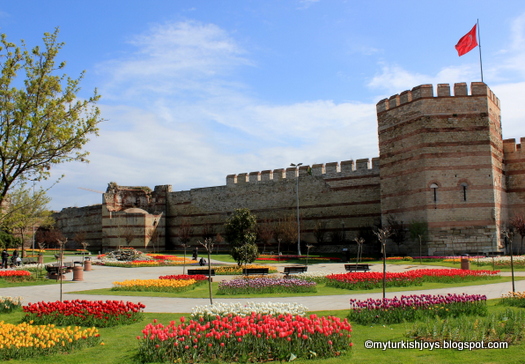 Yedikule_fortress_Istanbul_2.JPG