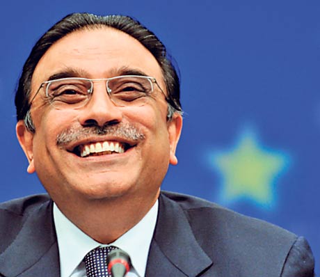 zardari 100 watt smile.jpg